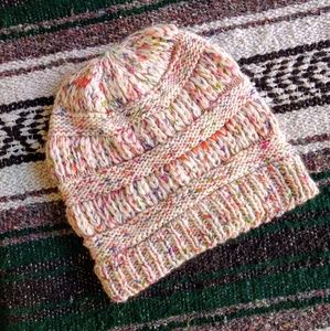 ❄️ 4/$28 Multicolored Sprinkle Knit Cap ❄️